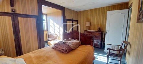 Maison - 120 m² - 10 pièces