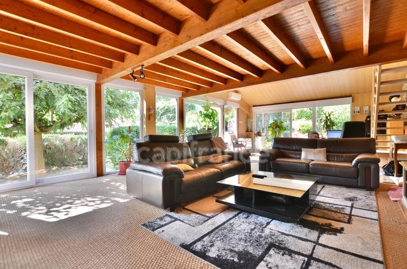 Maison en pierre - 545 m² - 21 pièces