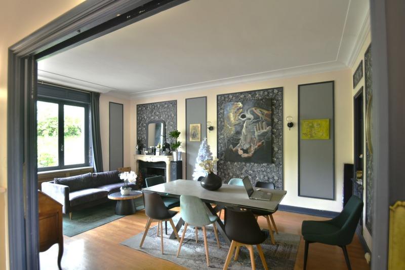 Maison - 307 m² - 10 pièces