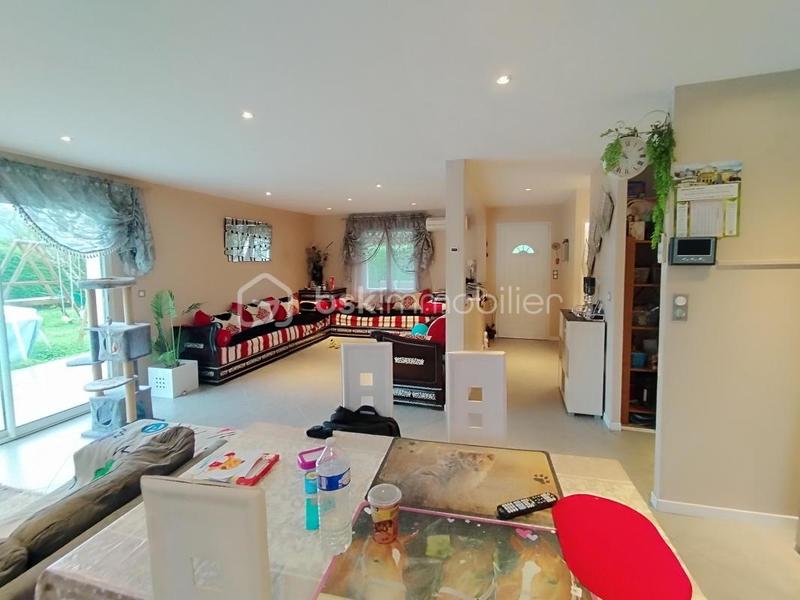 Maison - 107 m² - 4 pièces