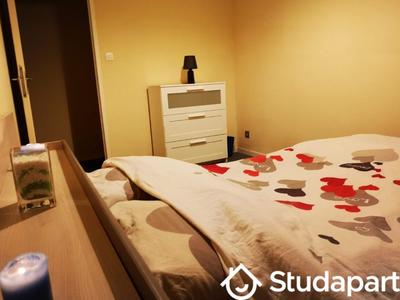 Chambre - 9 m² - 1 pièce