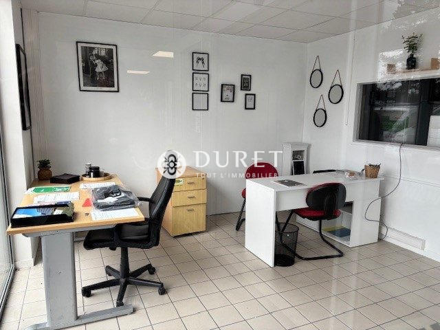 Local d'activités - 1 126 m²