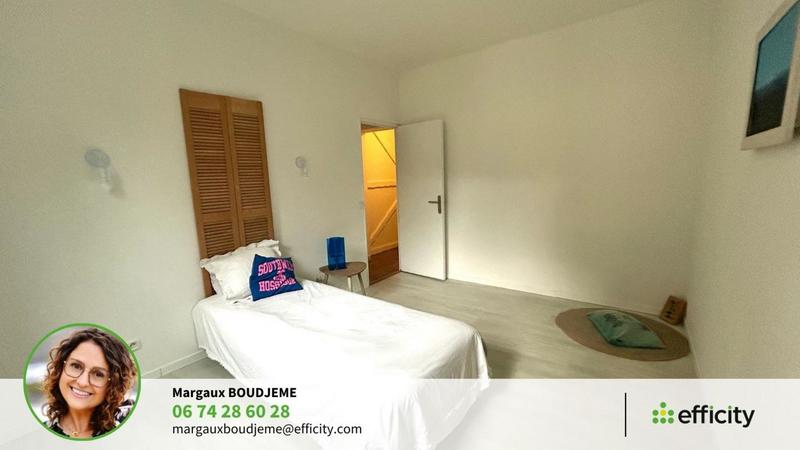 Maison - 220 m² - 7 pièces