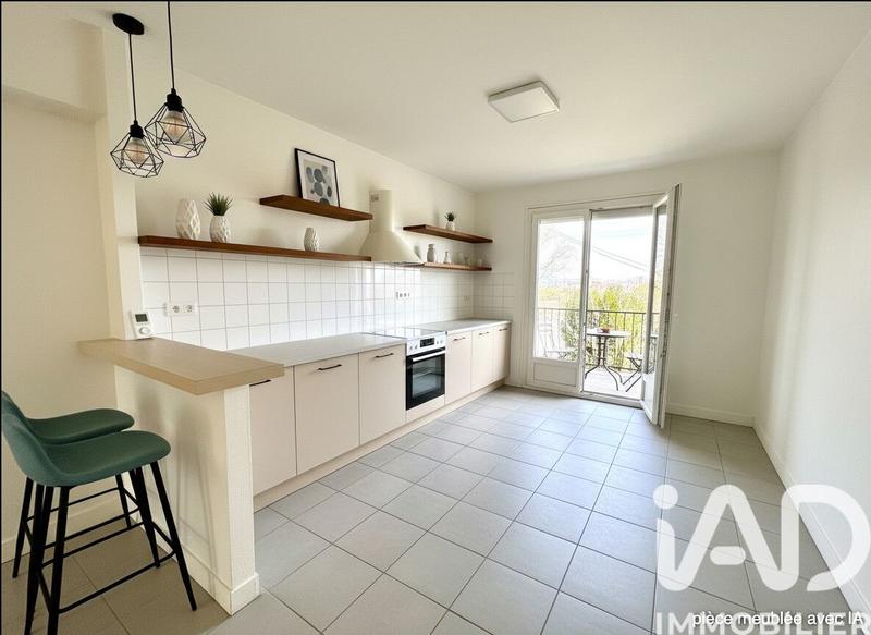 Maison - 140 m² - 8 pièces