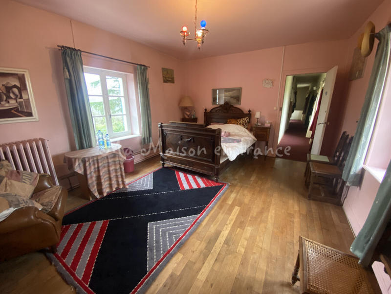 Maison - 500 m² - 15 pièces