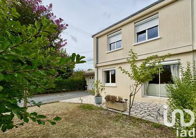 Maison - 96 m² - 6 pièces