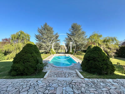 Maison - 174 m² - 6 pièces