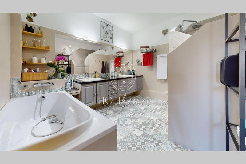 Appartement - 132 m² - 4 pièces