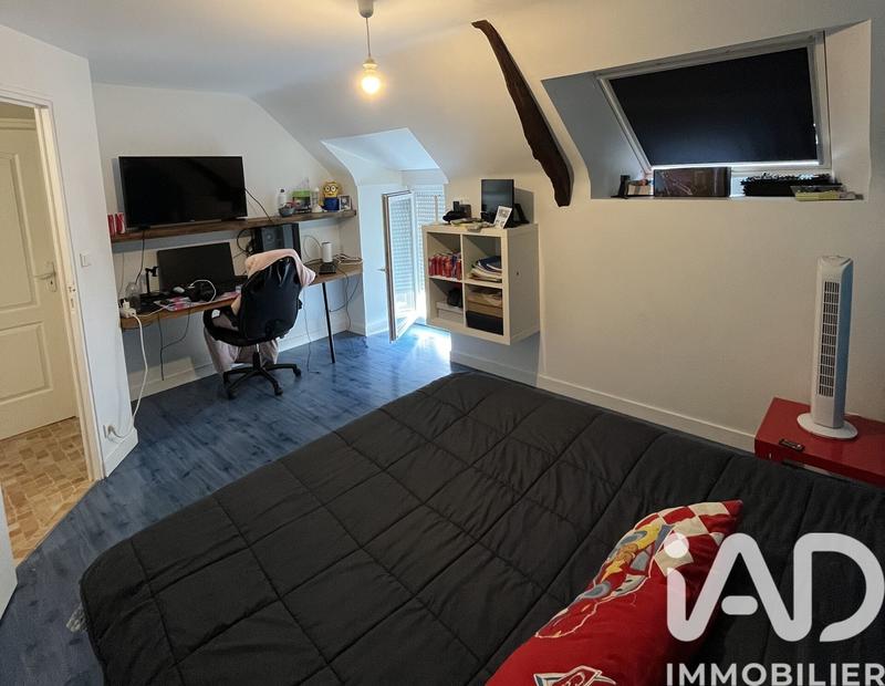 Maison - 360 m² - 16 pièces