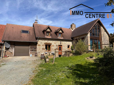 Maison - 238 m² - 10 pièces