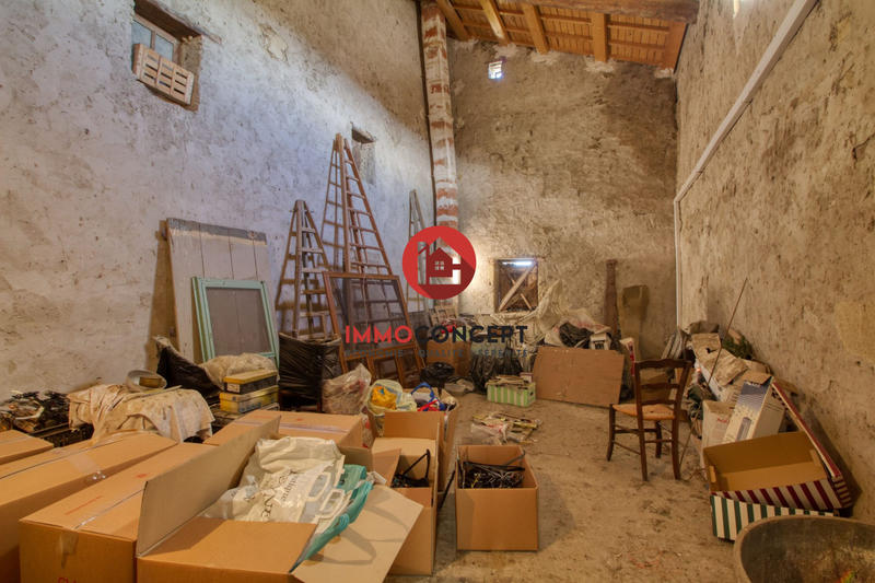 Maison ancienne - 182 m² - 8 pièces