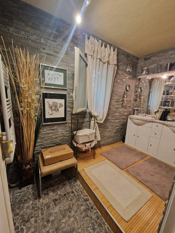 Maison - 176 m² - 6 pièces