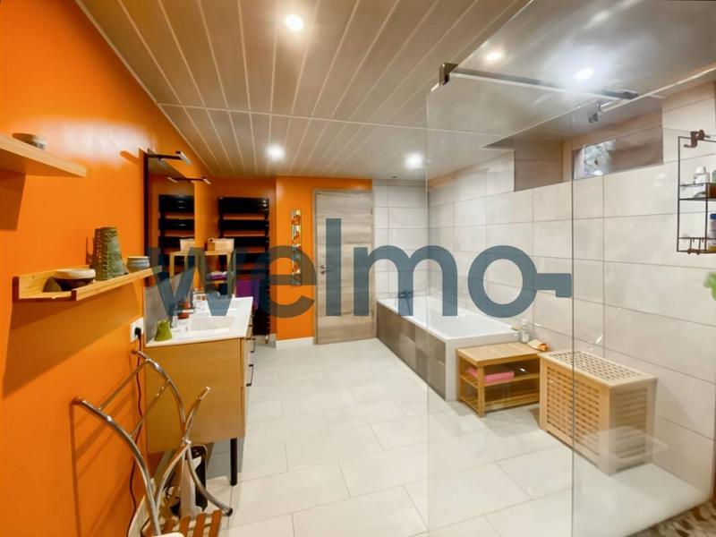 Maison - 300 m² - 5 pièces