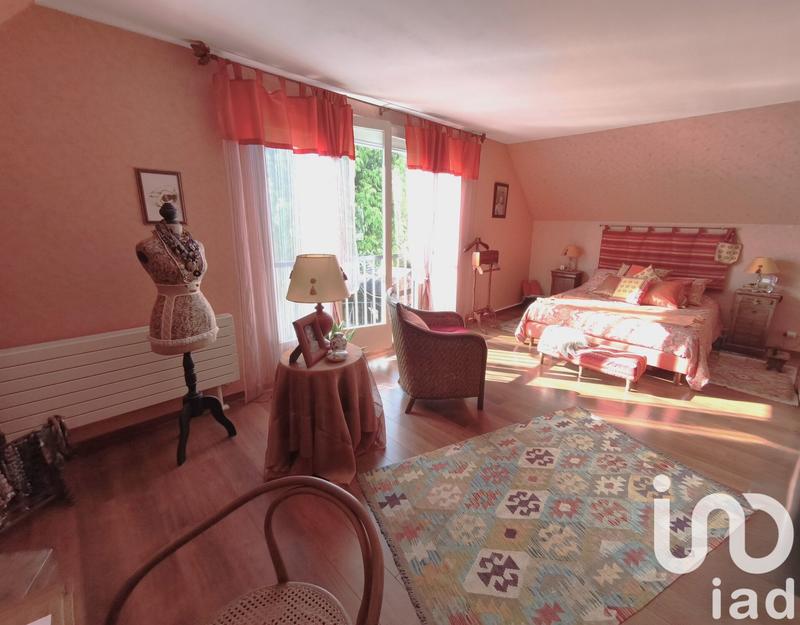 Maison - 192 m² - 8 pièces