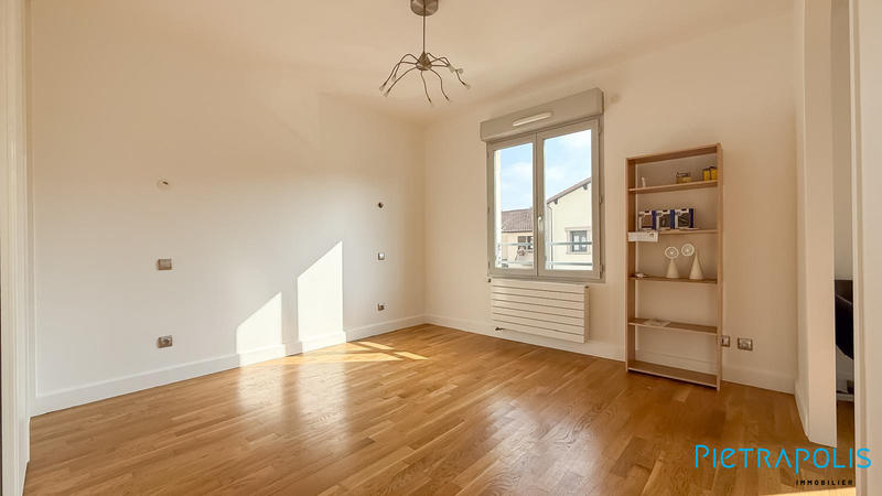 Maison - 142 m² - 6 pièces