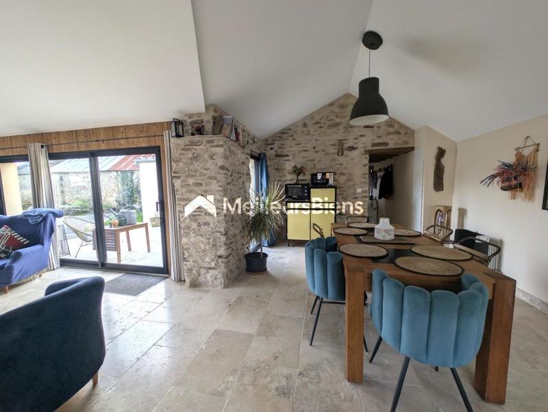 Maison - 91 m² - 4 pièces