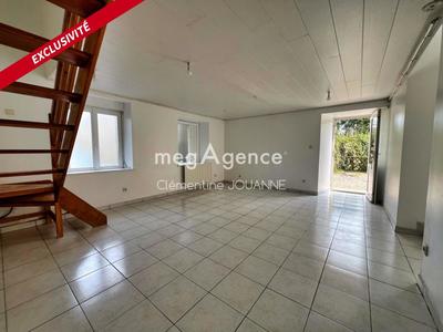 Maison en pierre - 65 m² - 3 pièces