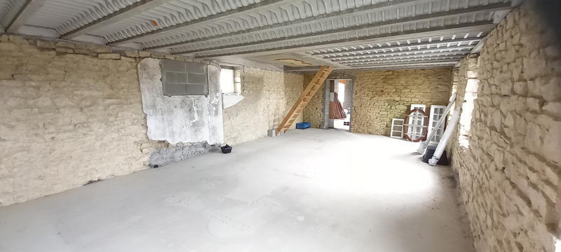 Maison - 250 m² - 4 pièces