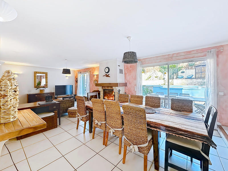 Maison - 107 m² - 5 pièces