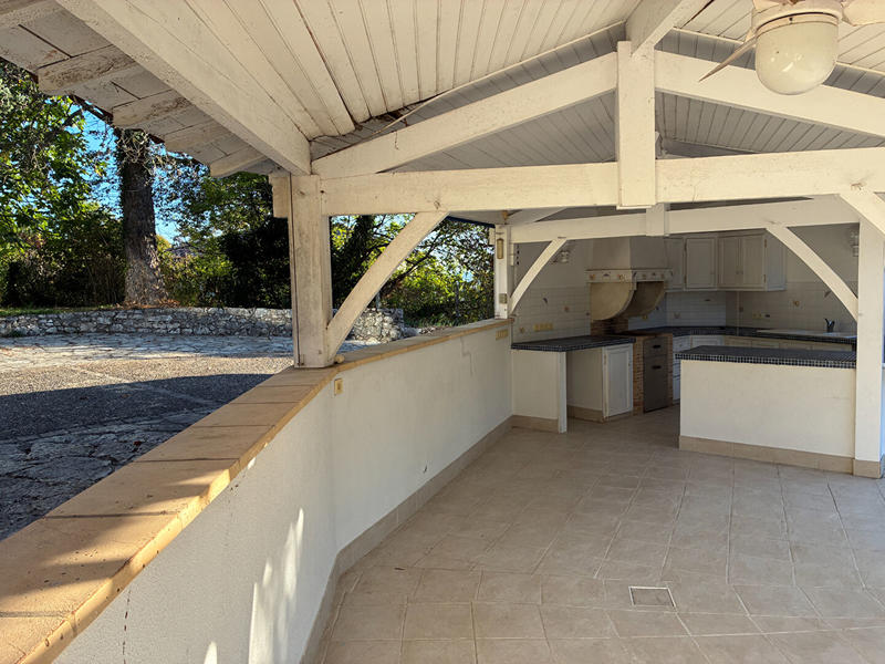 Maison - 226 m² - 8 pièces