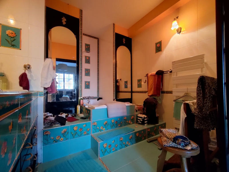 Maison - 178 m² - 9 pièces