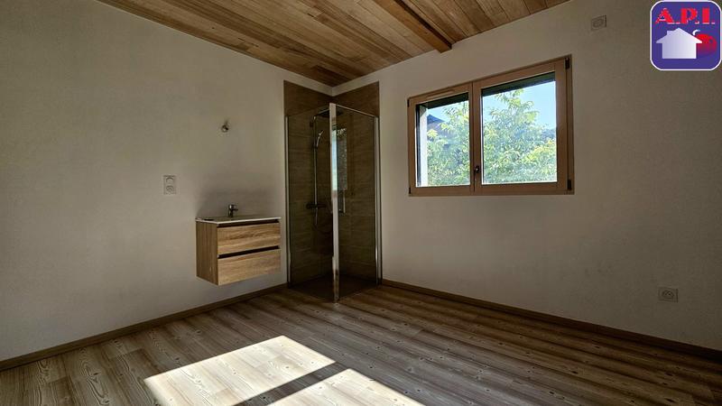 Maison - 145 m² - 7 pièces