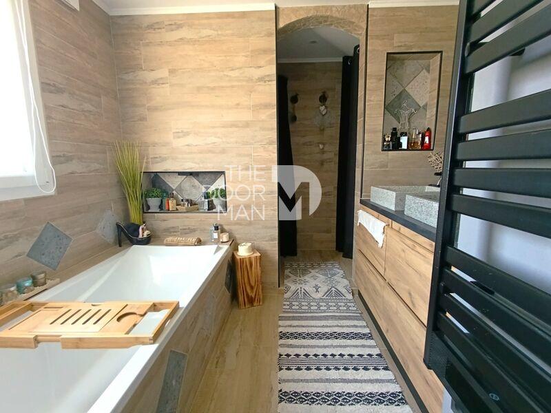 Maison - 120 m² - 5 pièces