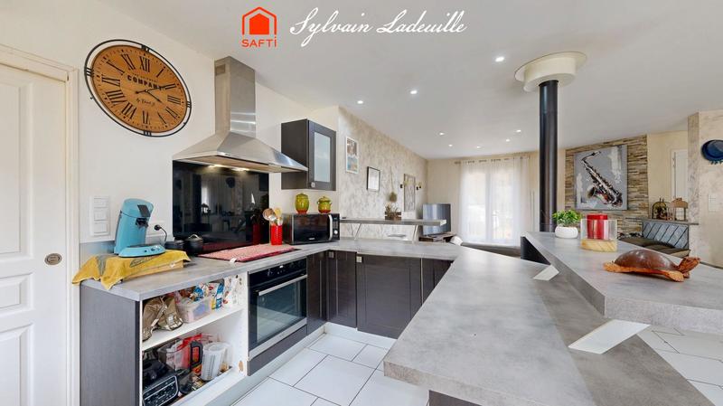 Maison - 85 m² - 4 pièces