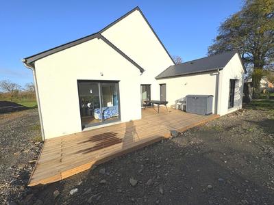 Maison - 143 m² - 6 pièces