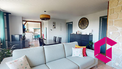 Maison - 90 m² - 4 pièces