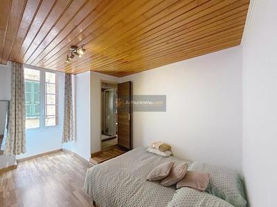 Appartement - 79 m² - 4 pièces