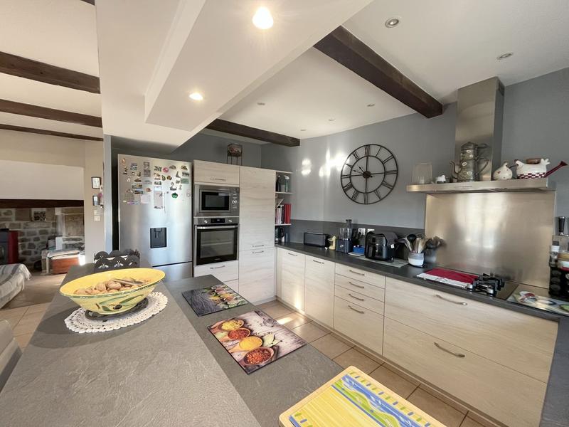 Maison - 173 m² - 9 pièces