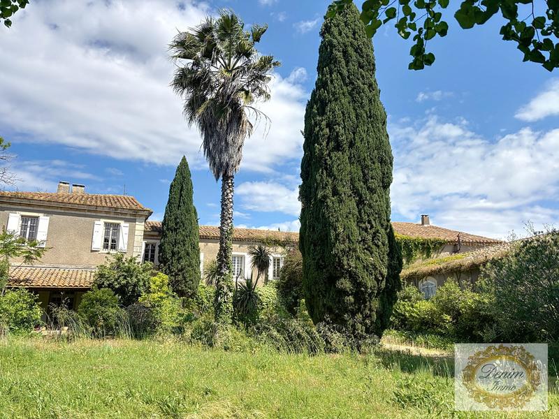 Maison - 500 m² - 11 pièces