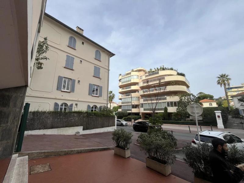 Local commercial - 155 m²