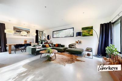 Maison d'architecte - 270 m² - 8 pièces