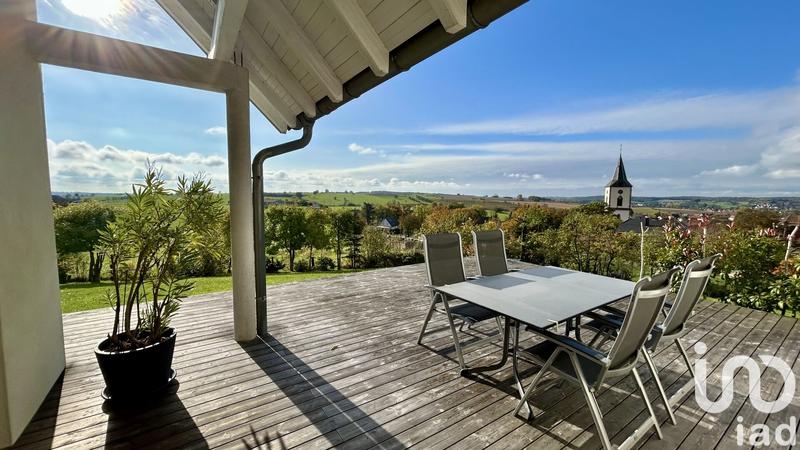 Maison - 217 m² - 6 pièces