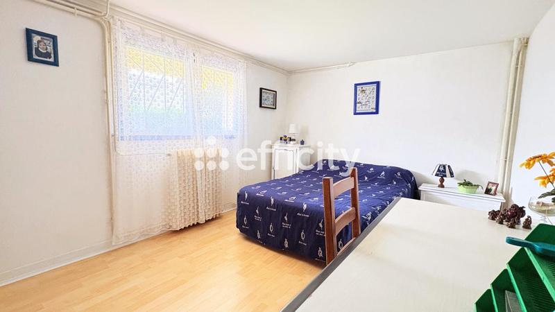 Pavillon - 136 m² - 6 pièces