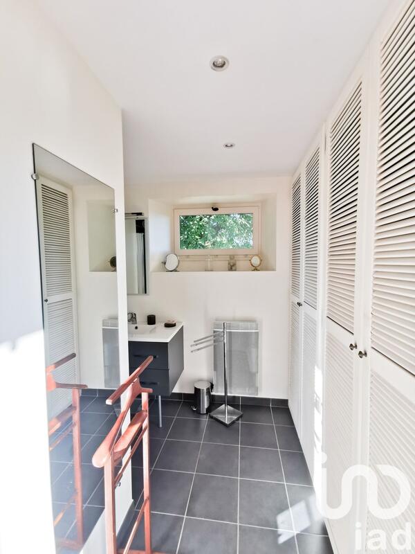 Maison - 159 m² - 7 pièces