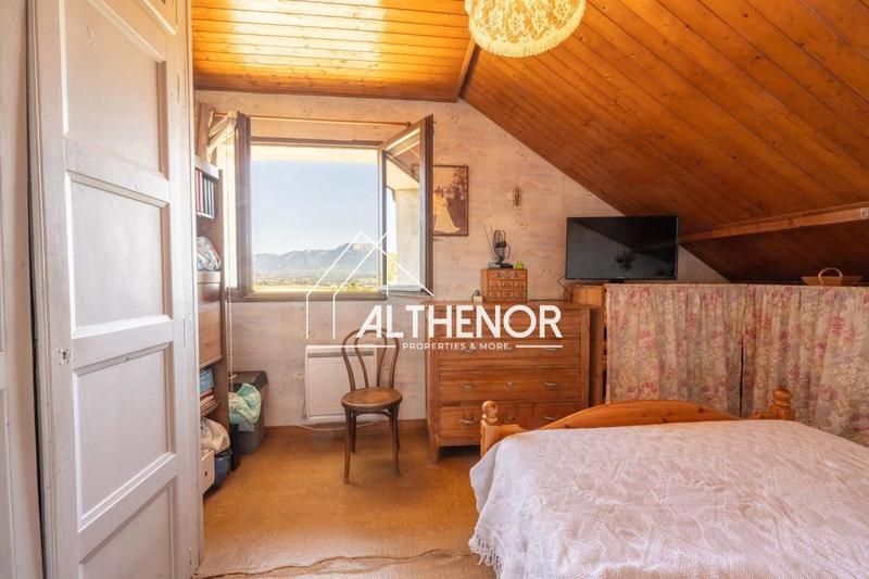 Propriété - 108 m² - 5 pièces