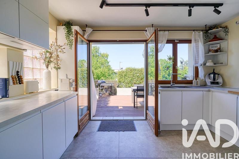 Maison - 210 m² - 5 pièces