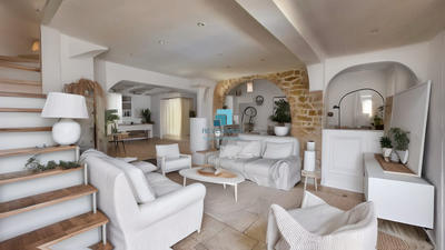 Maison - 195 m² - 6 pièces