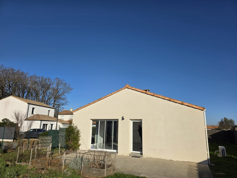 Maison - 92 m² - 4 pièces