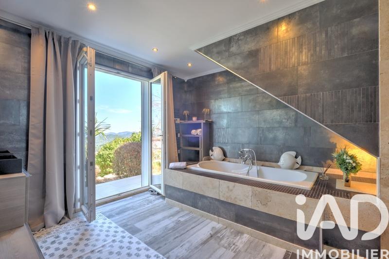 Maison de maîtres - 225 m² - 6 pièces