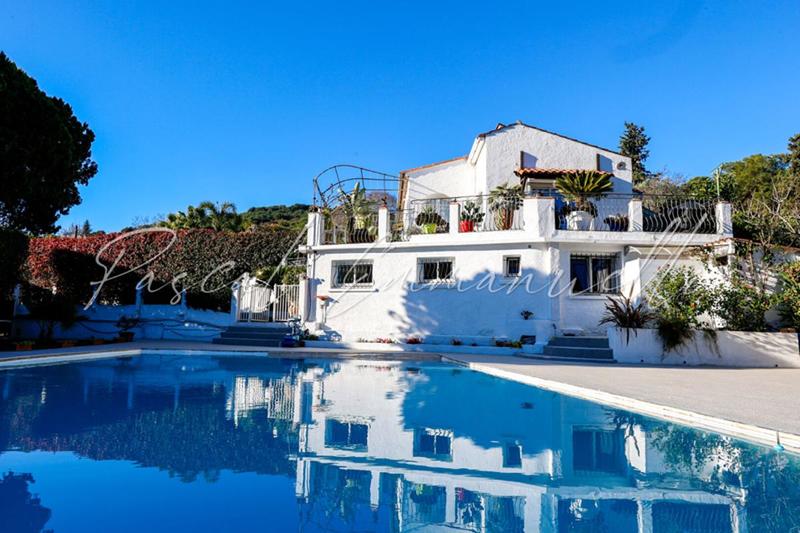 Maison - 170 m² - 6 pièces