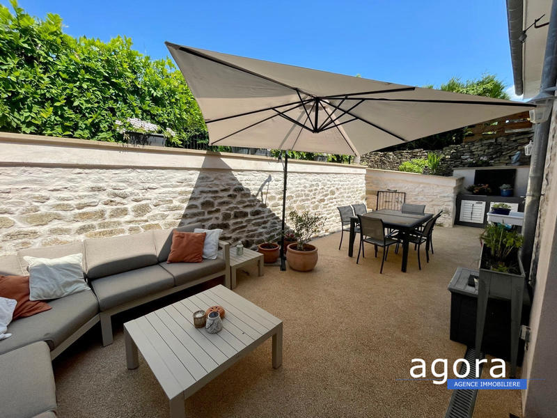 Maison - 180 m² - 6 pièces