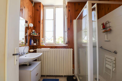 Propriété - 161 m² - 6 pièces