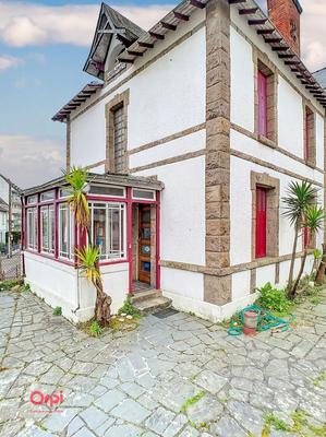 Maison - 94 m² - 5 pièces