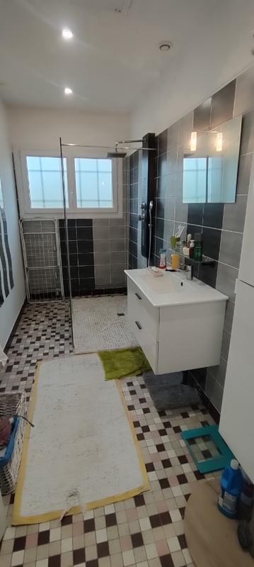 Maison - 75 m² - 5 pièces