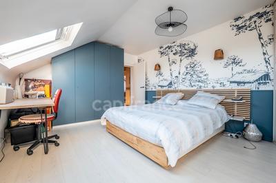 Appartement ancien - 129 m² - 6 pièces