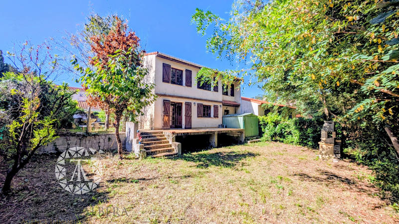 Villa - 100 m² - 5 pièces